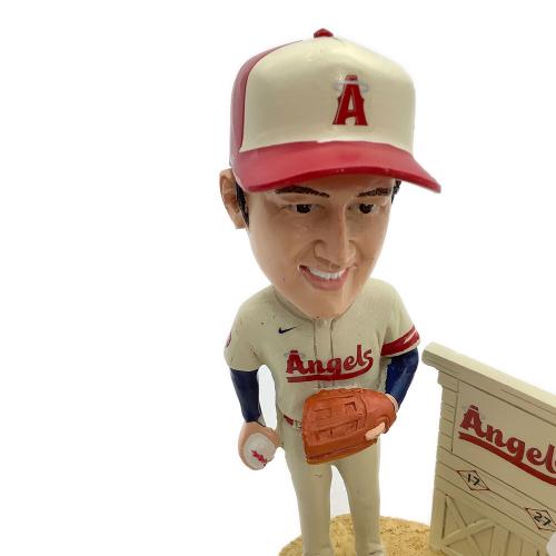 フィギュア DOUBLE BOBBLEHEAD