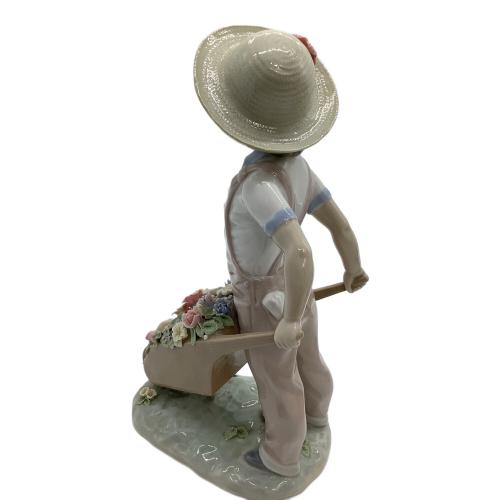 LLADRO (リヤドロ) フィギュリン 花車