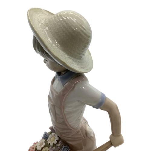 LLADRO (リヤドロ) フィギュリン 花車