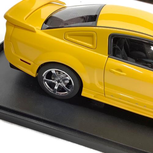 AUTOart (オートアート) 1/18 Saleen Mustang S281 ダイキャストミニカー イエロー