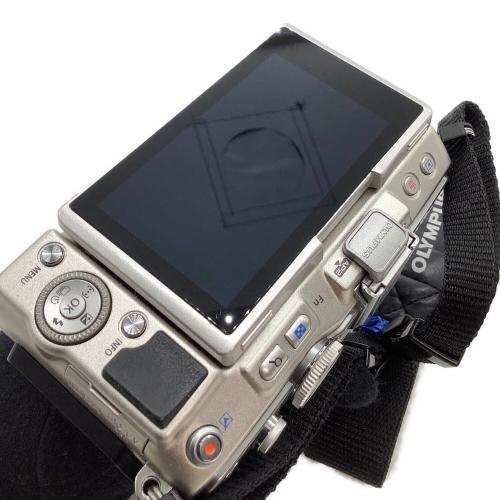 OLYMPUS (オリンパス) 一眼レフカメラ E-PL5｜トレファクONLINE