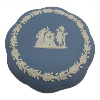Wedgwood (ウェッジウッド) SCOLLOPED BOX ジャスパー