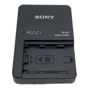 SONY (ソニー) バッテリーチャージャー BC-QZ1 ②