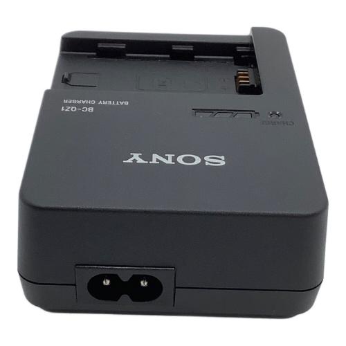 SONY (ソニー) バッテリーチャージャー BC-QZ1 ②