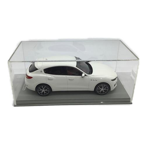 maserati (マセラティ) 1:18 Levante White ダイキャストカー