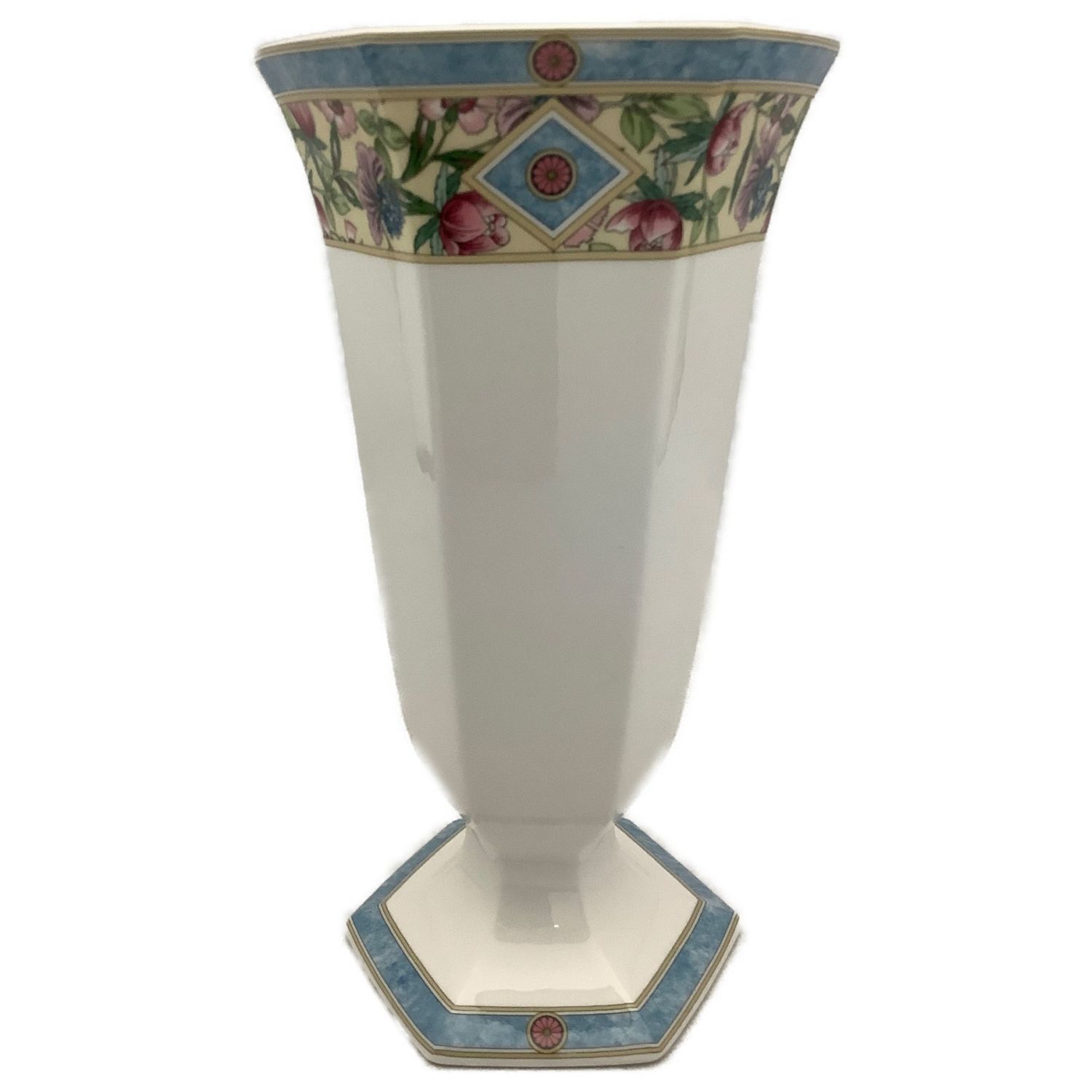 高級素材使用ブランド ウェッジウッドの小物入れ 花瓶 その他 Labelians Fr