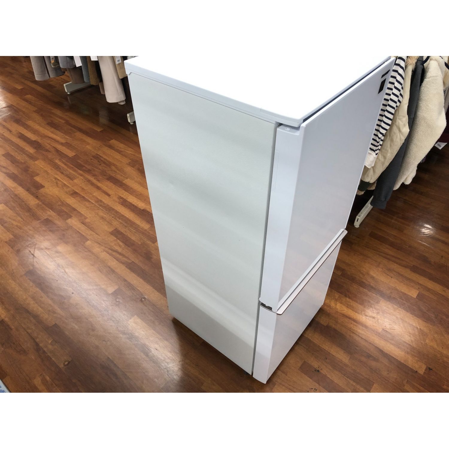 SHARP (シャープ) 2ドア冷蔵庫 側面打痕有 SJ-GD14E-W 2019年製 137L
