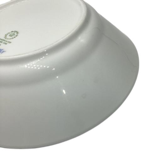 ROYAL COPENHAGEN (ロイヤル・コペンハーゲン) ディーププレート ブルーフルーテッド・プレイン