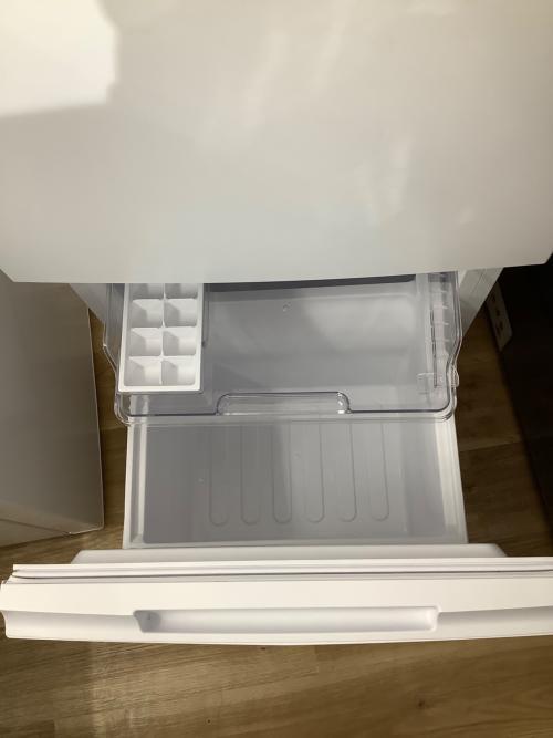 SHARP (シャープ) 2ドア冷蔵庫 ヘコミ有 SJ-D157J-W 2023年製 152L