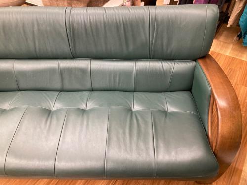 karimoku (カリモク) 3人掛けソファー グリーン