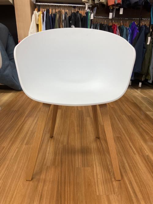 HAY (ヘイ) ダイニングチェアー ホワイト×ナチュラル ABOUT A CHAIR