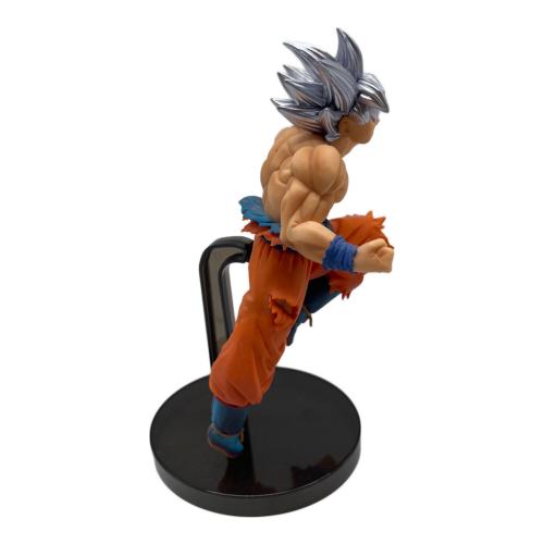 専用品 ドラゴンボール 身勝手の極意 等身大 フィギュア ドラゴンボール超」孫悟空“身勝手の極意”をコミック版担当・とよたろう