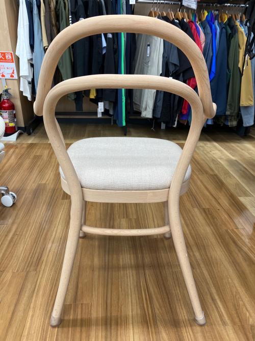 秋田木工 (アキタモッコウ) アームチェアー AGITA magekko ベージュ マゲッコ