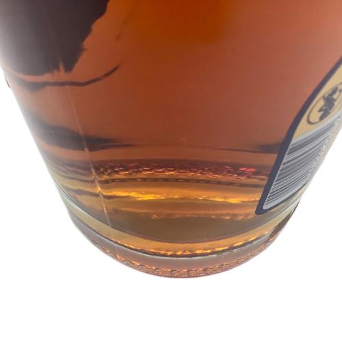 CHIVAS REGAL (シーバスリーガル) ゴールドシグネチャー スコッチウィスキー 18年 700ml