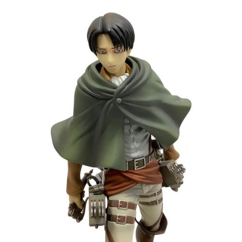 進撃の巨人 (シンゲキノキョジン) BRAVE-ACT 進撃の巨人リヴァイ 1/8 フィギュア