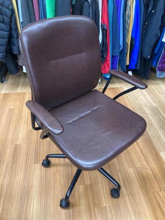 ニトリ デスクチェア Nシールド ブラウン