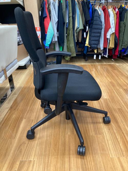 Steelcase (スチールケース) オフィスチェア LBA-1SM マレーシア製 ブラック Let’s Bシリーズ