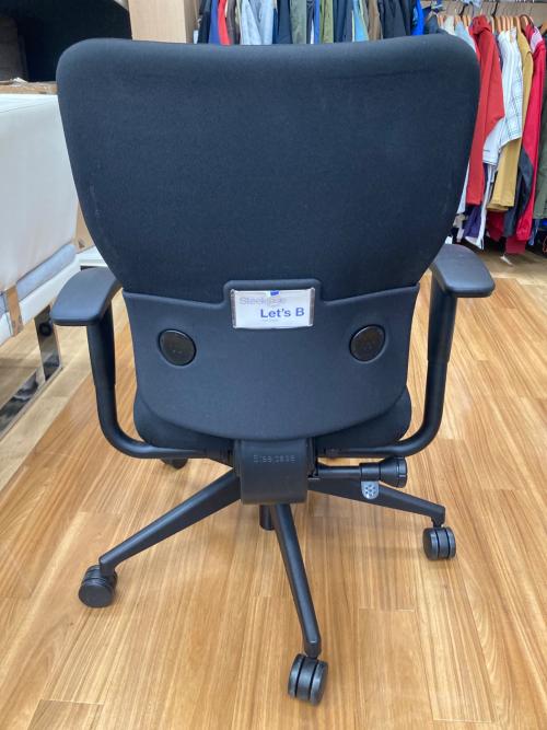 Steelcase (スチールケース) オフィスチェア LBA-1SM マレーシア製 ブラック Let’s Bシリーズ