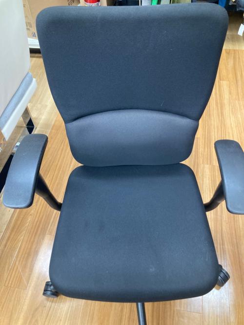 Steelcase (スチールケース) オフィスチェア LBA-1SM マレーシア製 ブラック Let’s Bシリーズ