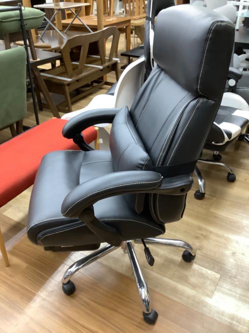 ニトリ オフィスチェア OC702 フットレスト付　ブラック