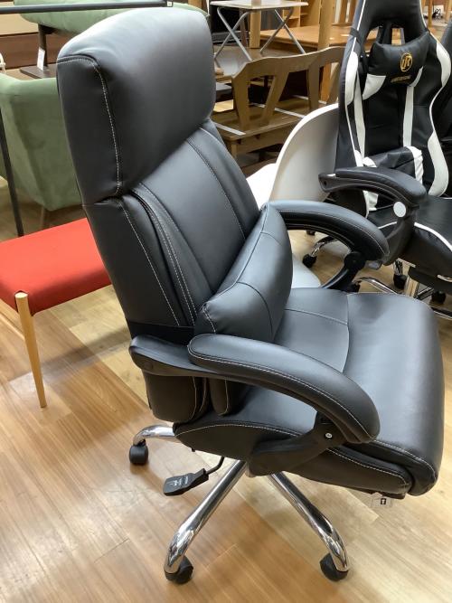 ニトリ オフィスチェア OC702 フットレスト付　ブラック