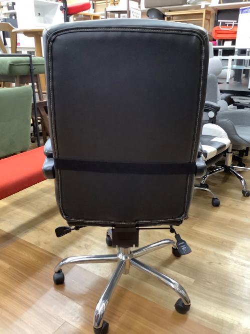 ニトリ オフィスチェア OC702 フットレスト付　ブラック