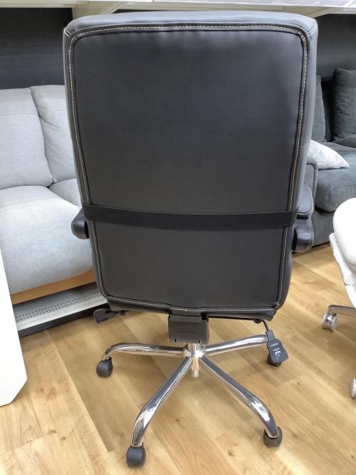 ニトリ オフィスチェア OC702 フットレスト付  ブラック