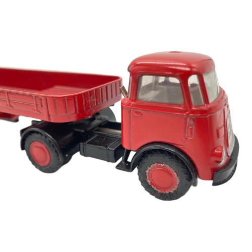 LION CAR DAF Frontstuur Trekker Met Oplegger Nr.33-35 ダイキャストカー