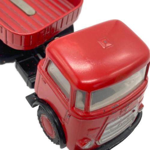 LION CAR DAF Frontstuur Trekker Met Oplegger Nr.33-35 ダイキャストカー