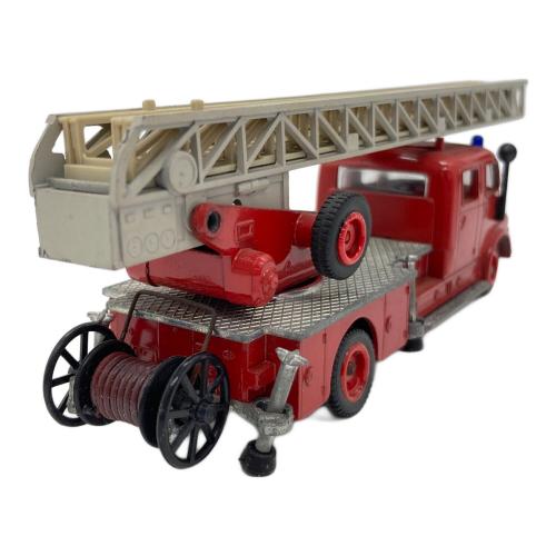Siku (シク) Feuerwehrdrehleiter Mercedes Benz Metz DL 30h ダイキャストカー
