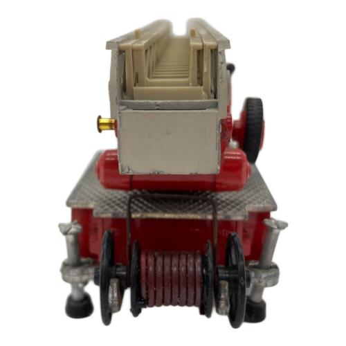 Siku (シク) Feuerwehrdrehleiter Mercedes Benz Metz DL 30h ダイキャストカー