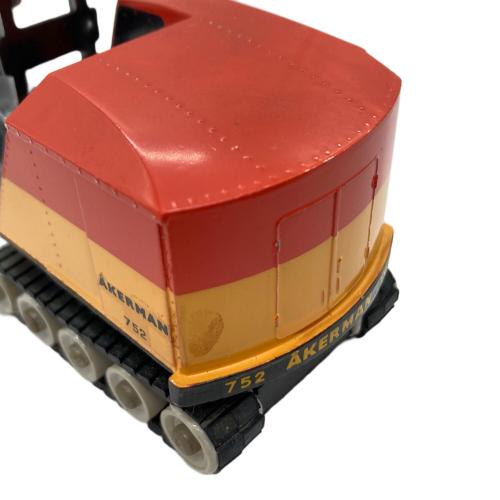 TEKNO (テクノ) AKERMAN 700 ダイキャストカー