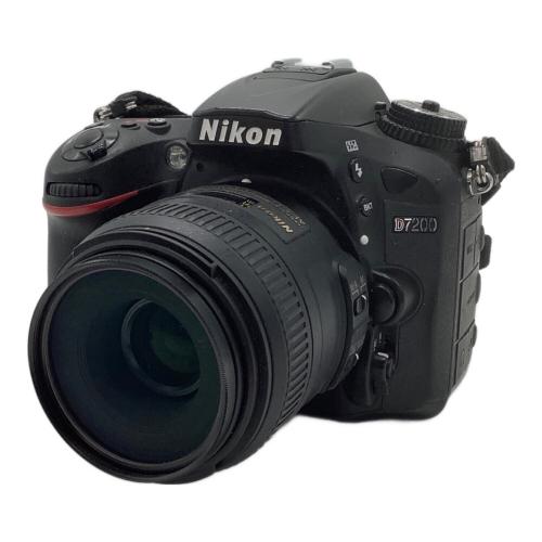 Nikon (ニコン) デジタル一眼レフカメラ D7200