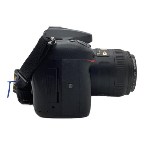 Nikon (ニコン) デジタル一眼レフカメラ D7200