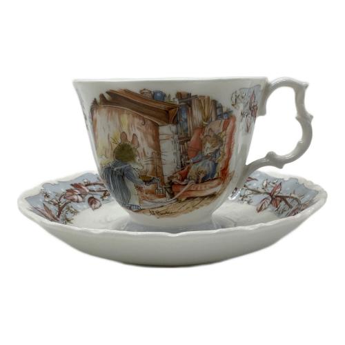 ROYAL DOULTON (ロイヤルドルトン) カップ&ソーサー Winter ブランベリーヘッジ