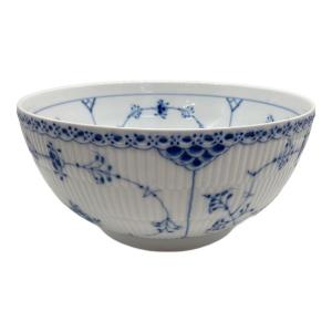 ROYAL COPENHAGEN (ロイヤル・コペンハーゲン) サービングボウル ブルーフルーテッド・ハーフレース