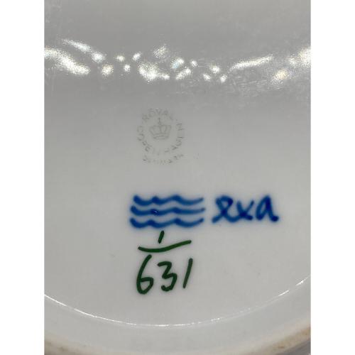 ROYAL COPENHAGEN (ロイヤル・コペンハーゲン) サービングボウル ブルーフルーテッド・ハーフレース