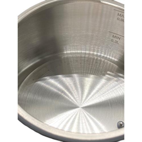 BALMUDA (バルミューダ) 電気ケトル KPT02JP-BK MoonKettle 0.9L