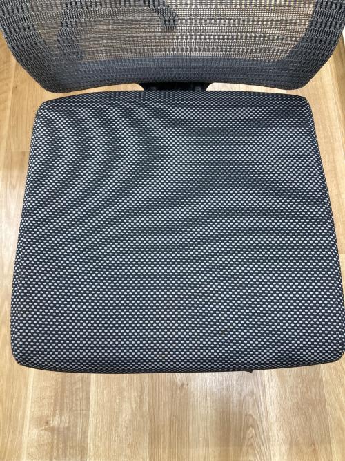 KOIZUMI (コイズミ) メッシュデスクチェアー JG43383SV ブラック
