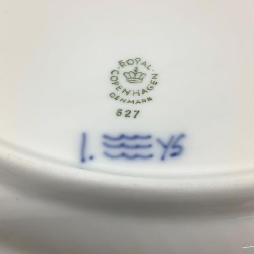 ROYAL COPENHAGEN (ロイヤル・コペンハーゲン) プレート 27cm ブルーフルーテッド・プレイン