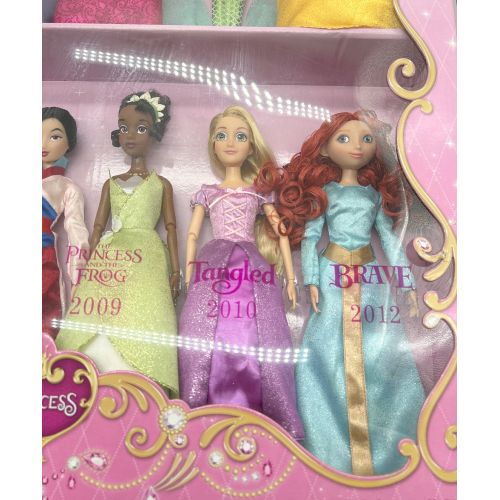 Disney STORE (ディズニーストア) Deluxe Doll Gift Set