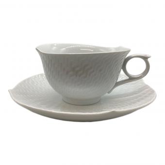 Meissen (マイセン) カップ&ソーサー 波の戯れホワイト