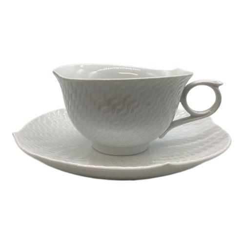Meissen (マイセン) カップ&ソーサー 波の戯れホワイト