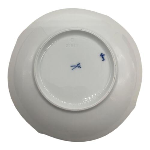 Meissen (マイセン) カップ&ソーサー 波の戯れホワイト