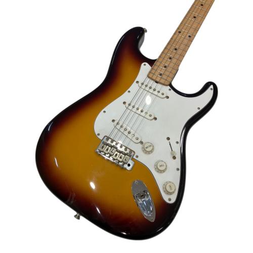 FENDER JAPAN (フェンダージャパン) ストラトキャスター エレキギター @ Π