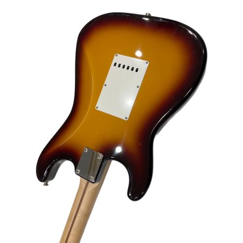 FENDER JAPAN (フェンダージャパン) ストラトキャスター エレキギター @ Π