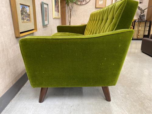 カリモク60 (カリモクロクマル) 3人掛けソファー　3シアター モケットグリーン　ロビーチェア　U36213