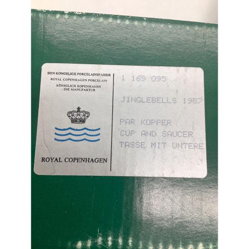ROYAL COPENHAGEN (ロイヤル・コペンハーゲン) カップ&ソーサー JINGLE BELLS