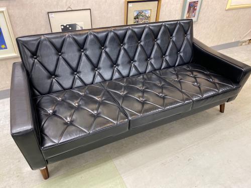 カリモク60 (カリモクロクマル) 3人掛けソファー  ロビーチェア 3シーター U36213　スタンダードブラック