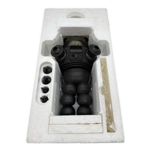 ロビー・ザ・ロボットトーキングフィギュア